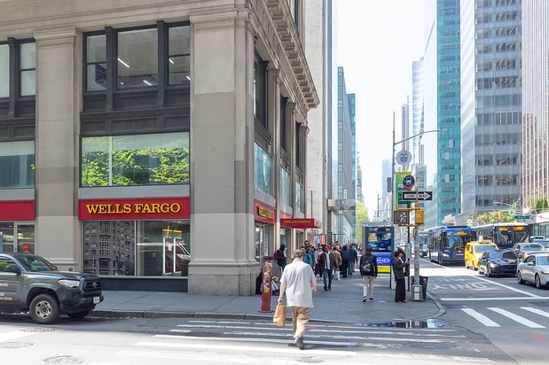 Images Wells Fargo Bank
