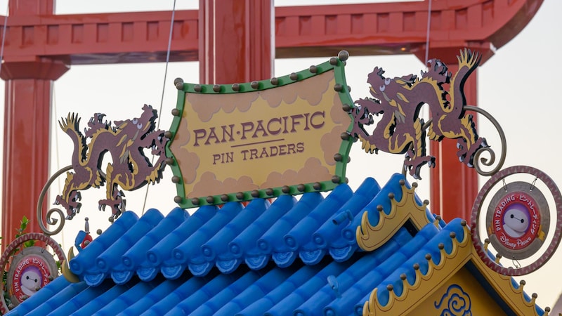 Images Pan-Pacific Pin Traders