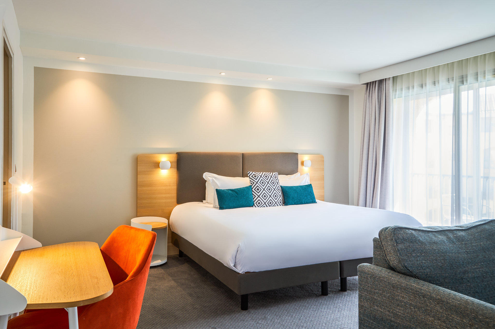 Images Holiday Inn Perpignan by IHG