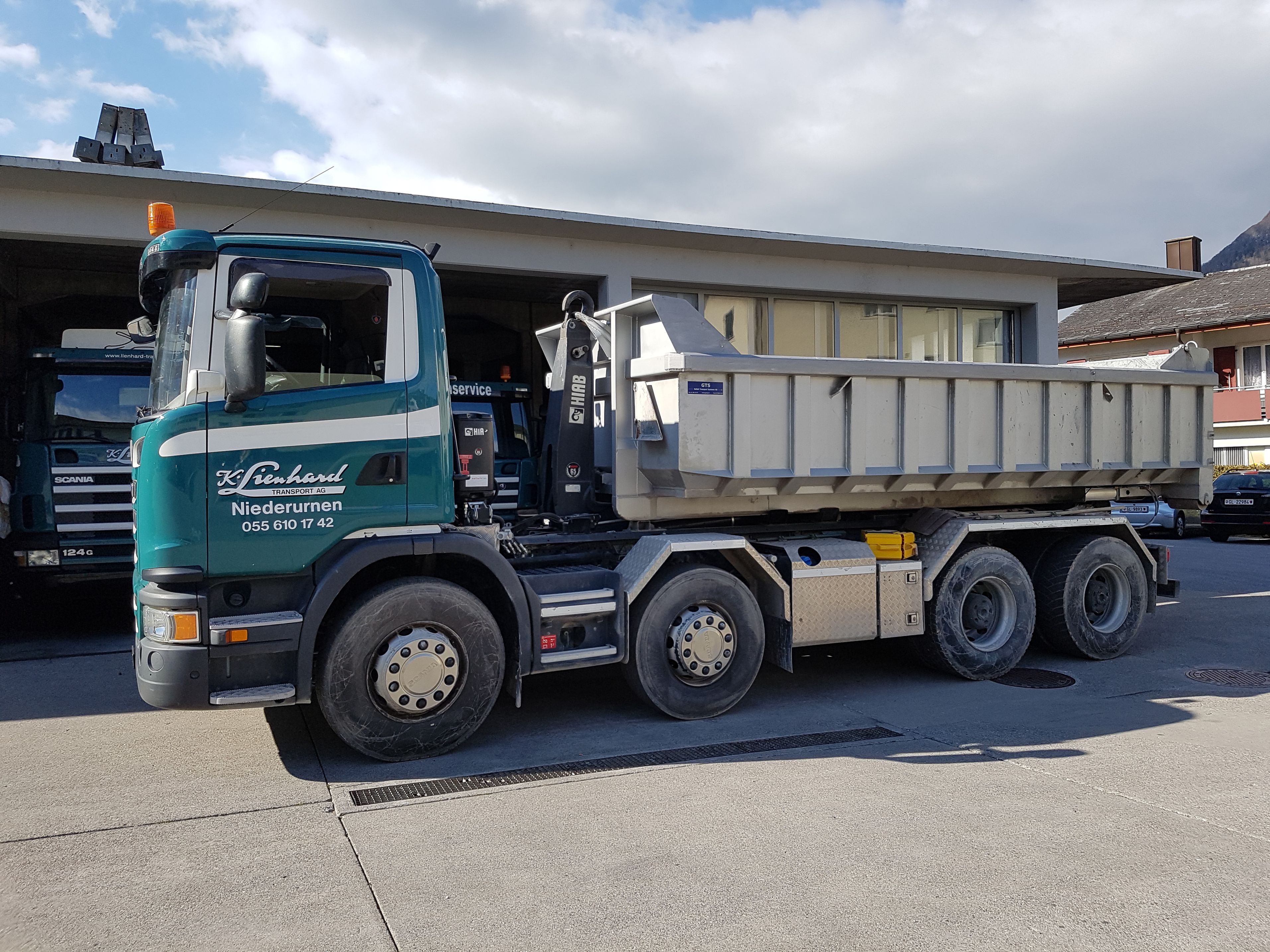 Bilder K. Lienhard Transport AG