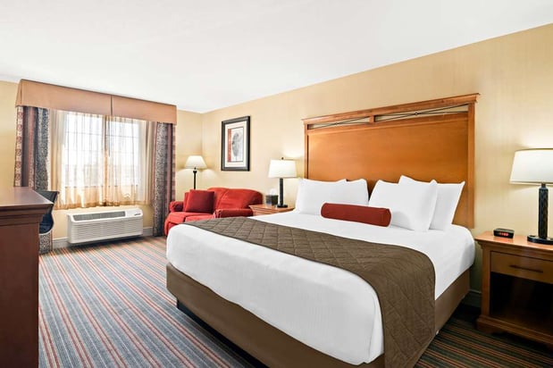 Images Best Western Newberry Station