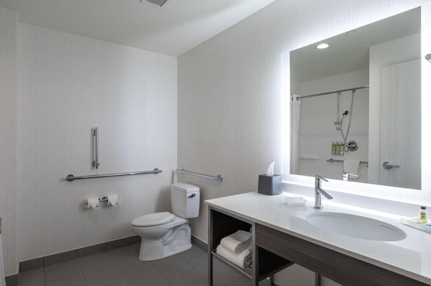 Images Holiday Inn Greenville - Woodruff Road by IHG