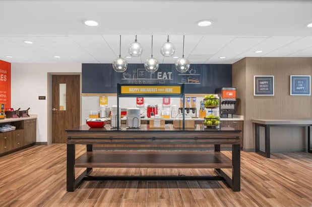 Images Hampton Inn & Suites Bakersfield Central