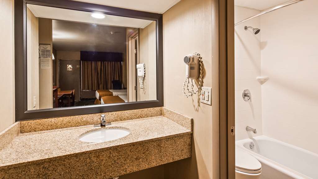 Guest Bath Room