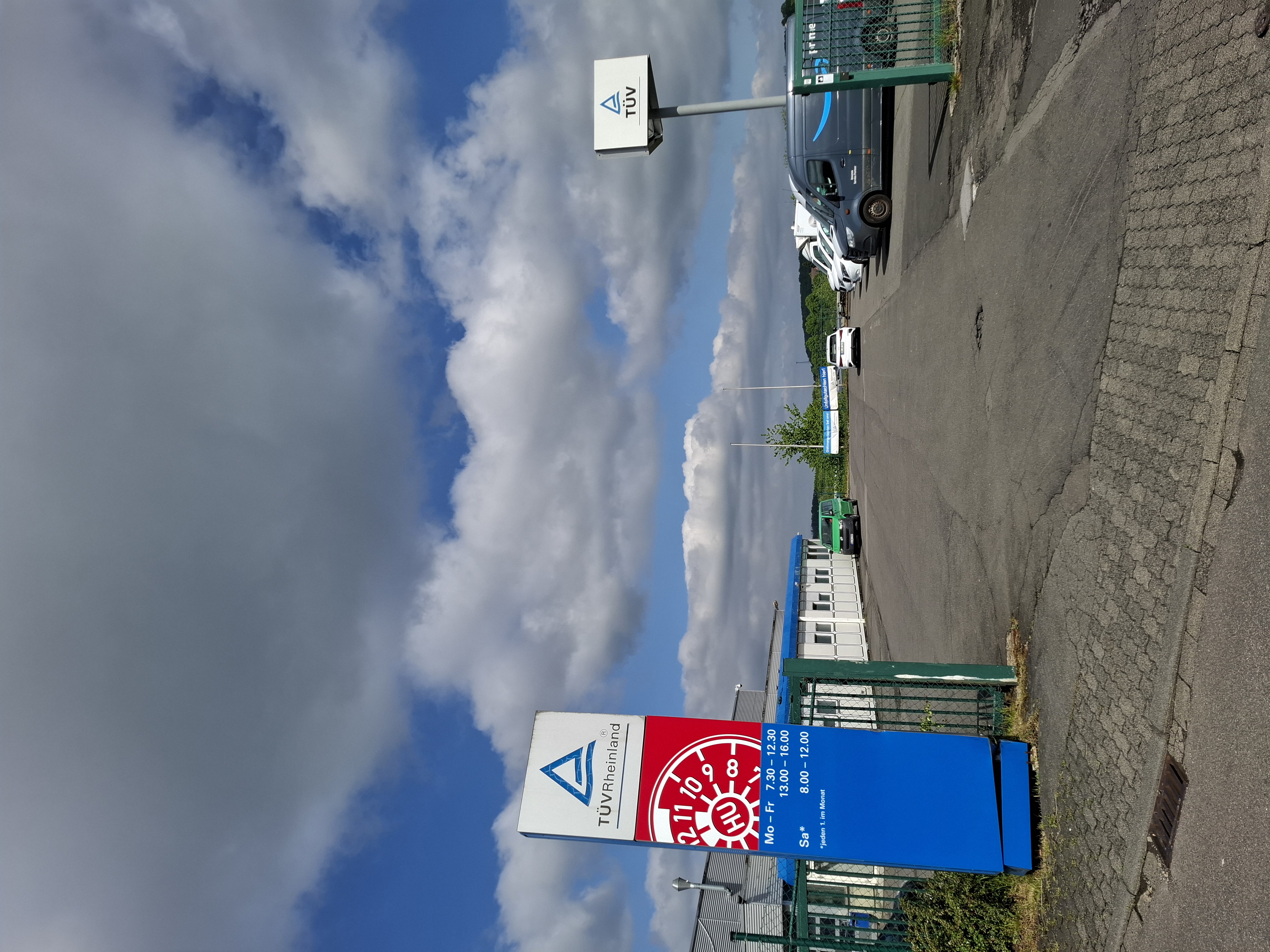 TÜV Rheinland Prüfstelle Waldbröl, Industriestraße 27 in Waldbröl