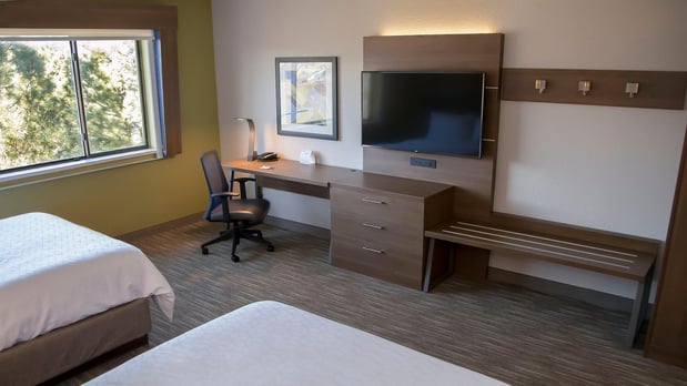 Images Holiday Inn Express & Suites Colorado Springs North by IHG