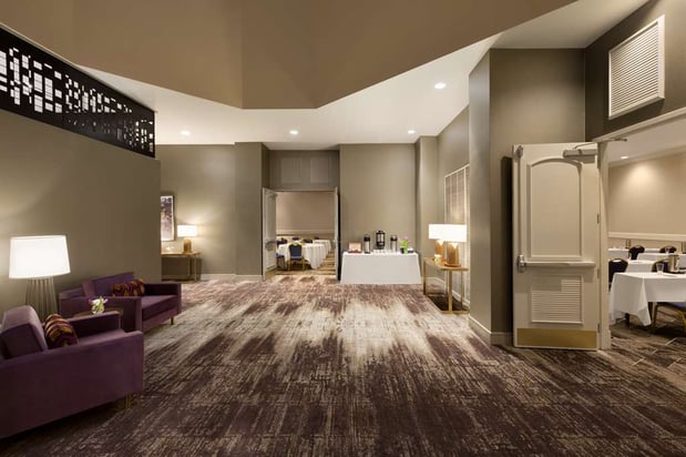 Images Embassy Suites by Hilton Phoenix Downtown North
