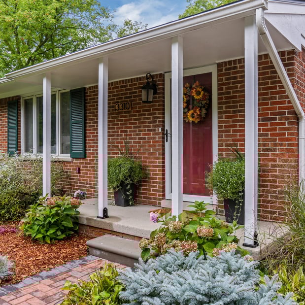 Images Daniel DeCapua, Realtor - The Spotlight Real Estate Team - Ann Arbor / Brighton