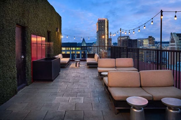 Images Redmont Hotel Birmingham, Curio Collection by Hilton