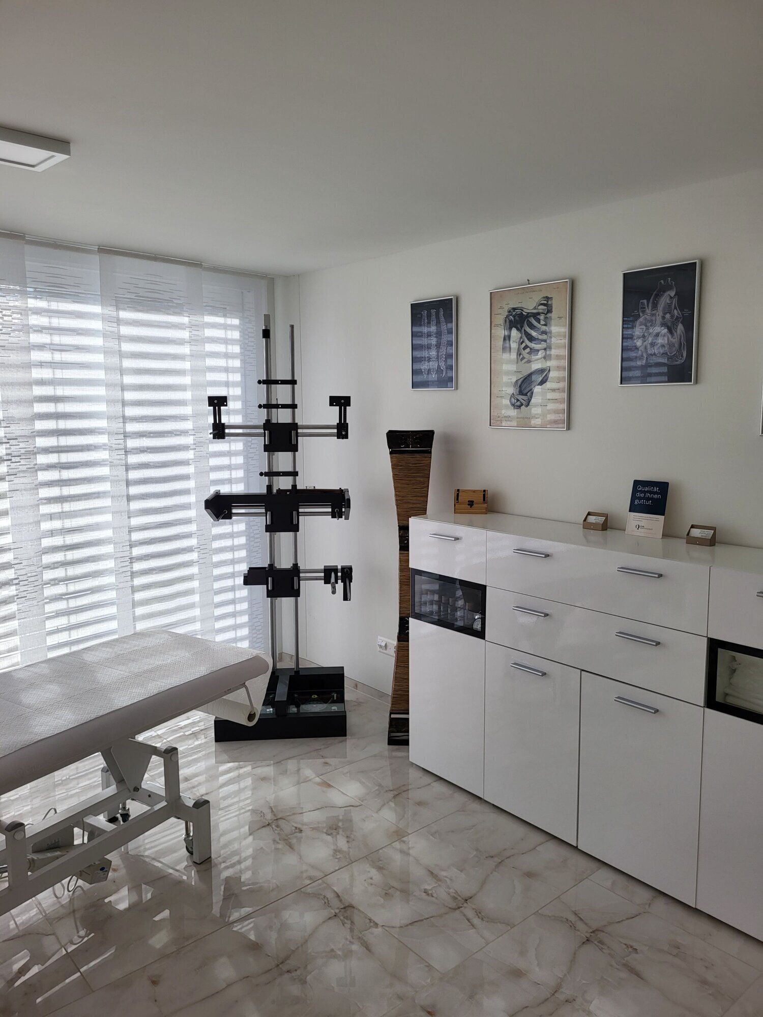 Bilder Massage & Gesundheitspraxis Therasuisse