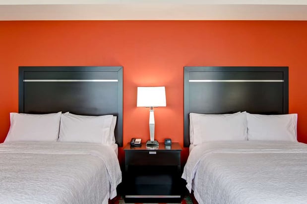 Images Hampton Inn & Suites Cincinnati-Downtown
