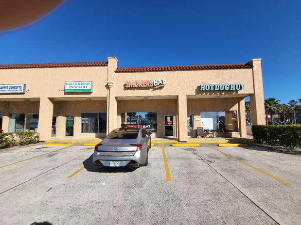 Images CoinFlip Bitcoin ATM - Smokers Bay (Jacksonville Beach)