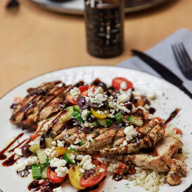 Images 1717 KITCHEN + COCKTAILS