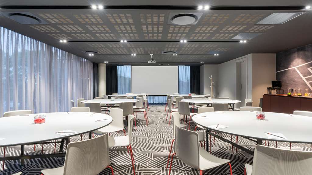 Images Radisson RED Johannesburg Rosebank