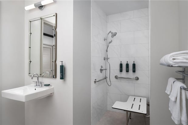 Images Hilton Orrington/Evanston