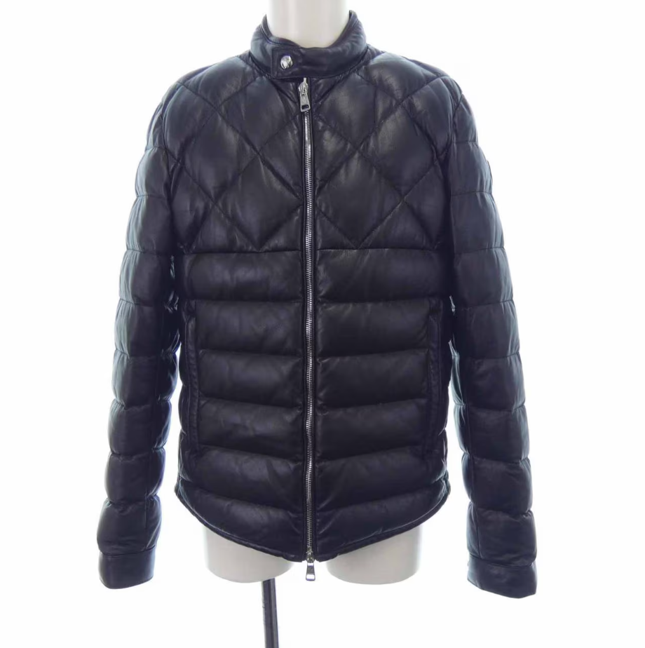 モンクレール MONCLER ダウンジャケット