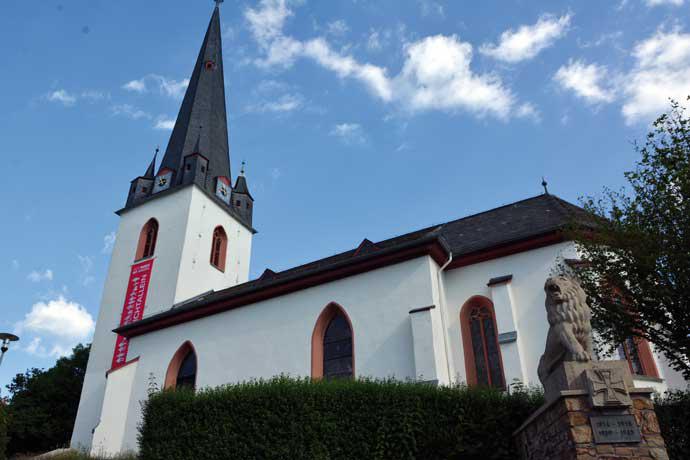 Bild 1 Martin-Luther-Kirche - Evangelische Kirchengemeinde Bad Schwalbach in Bad Schwalbach