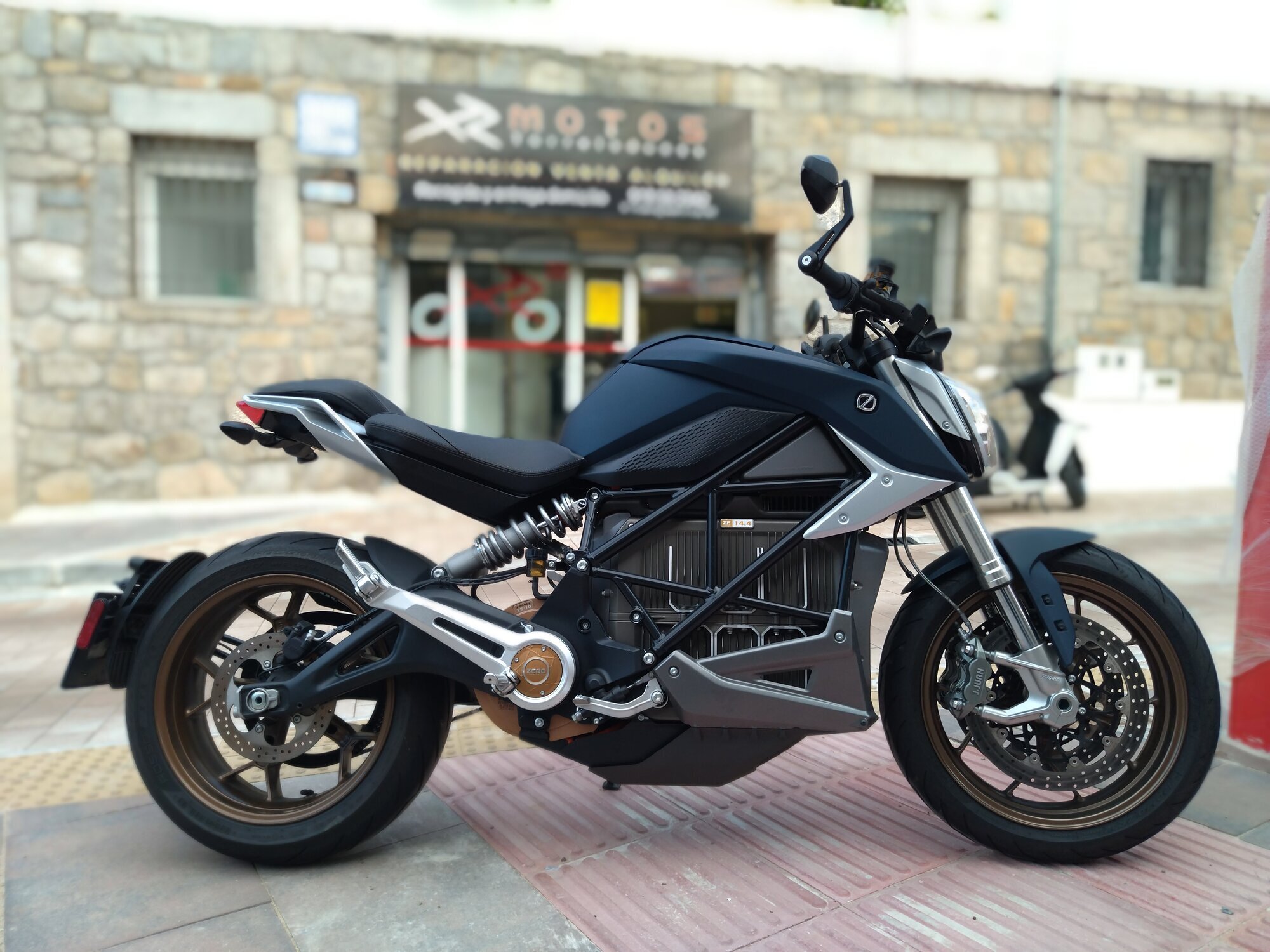 Images XR Motos Madrid Capital