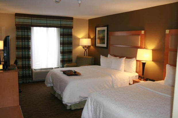 Images Hampton Inn & Suites Kalamazoo-Oshtemo