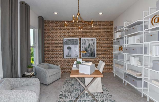 Images Split Oak Reserve by Pulte Homes