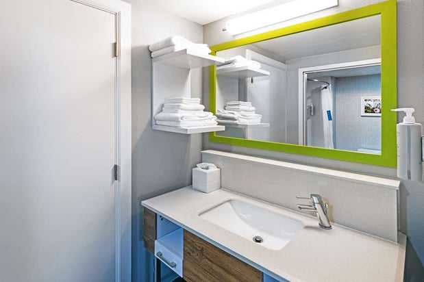 Images Hampton Inn & Suites Tulsa-Woodland Hills 71st-Memorial