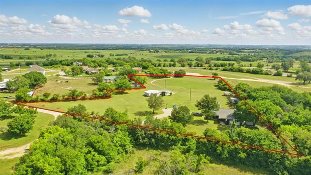 Images Moore Home & Ranch Realty