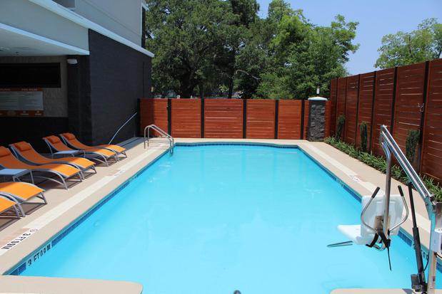 Images Holiday Inn Pensacola - University Area by IHG