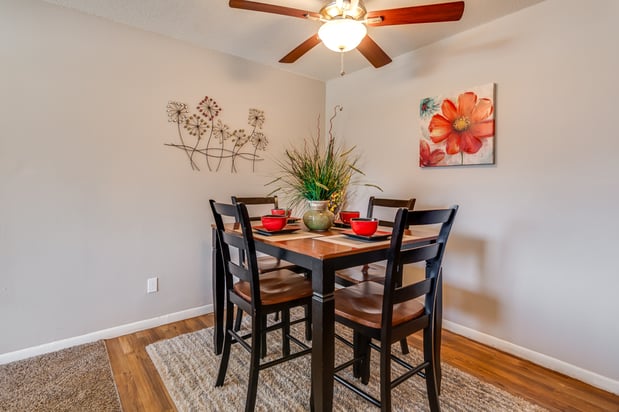 Images Forest Woods Apartments