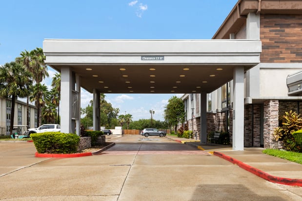 Images Holiday Inn McAllen – Medical Center Area by IHG