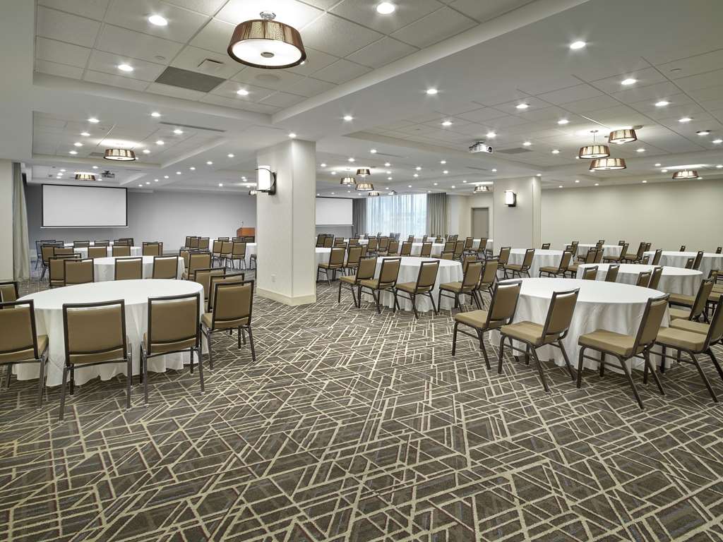 Images DoubleTree by Hilton Edmonton Downtown