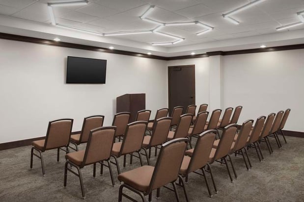 Images Hilton Garden Inn Granbury