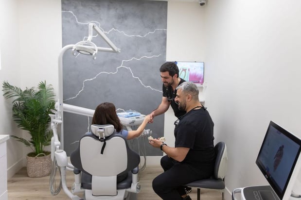 Images Allen & Washington Dental Implant Center