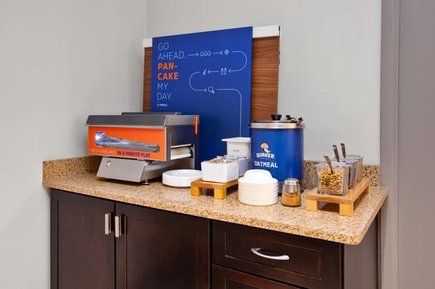 Images Holiday Inn Express & Suites Grand Rapids-North by IHG