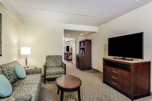 Images Hilton Garden Inn Gainesville