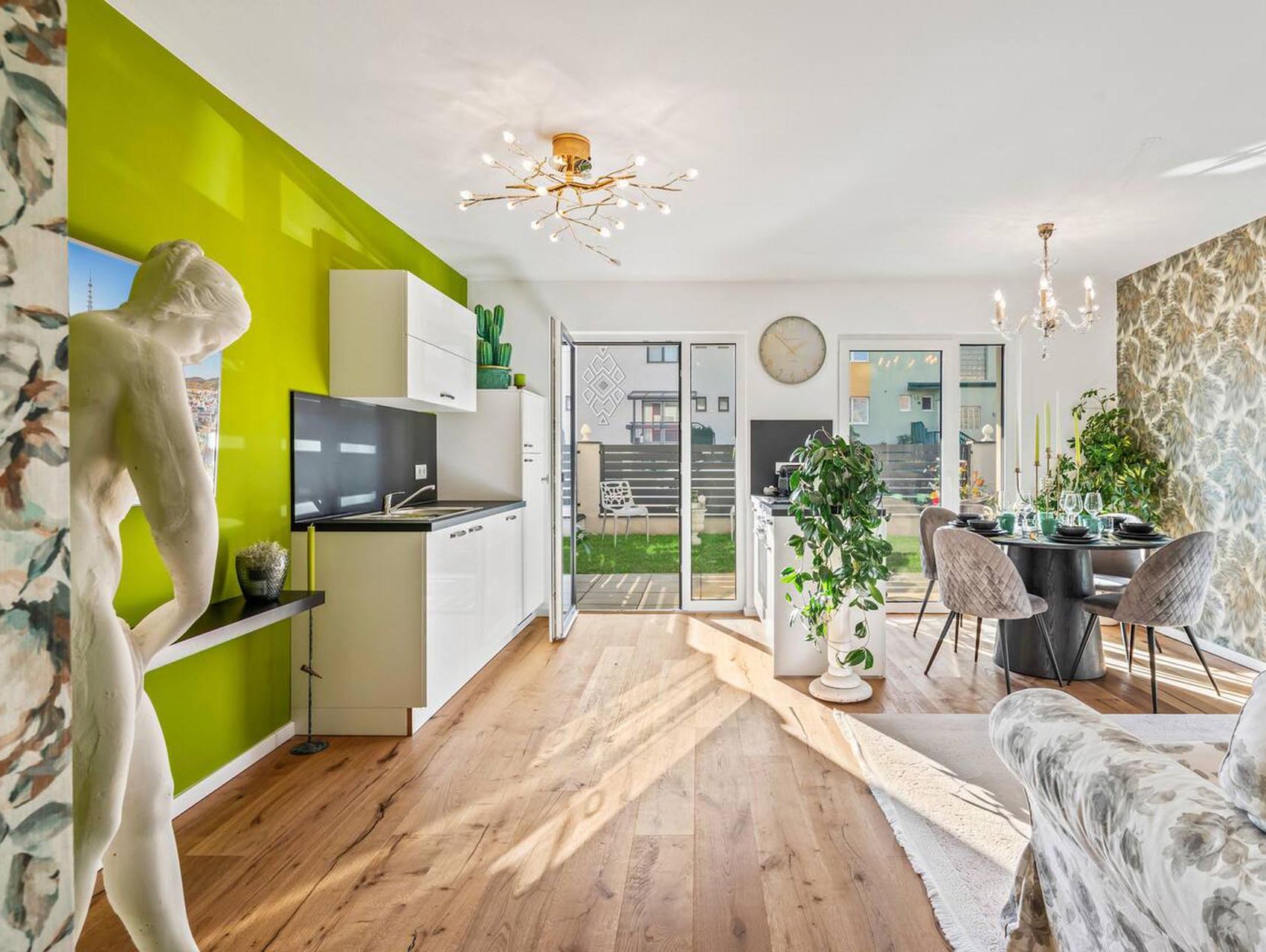 Bild 3 von Chroma Living
