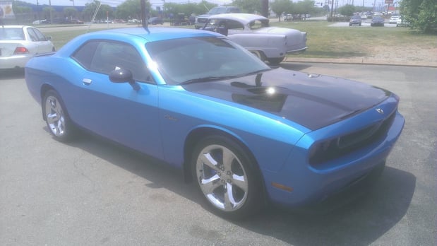 Images Peachtree Auto Painting & Collision