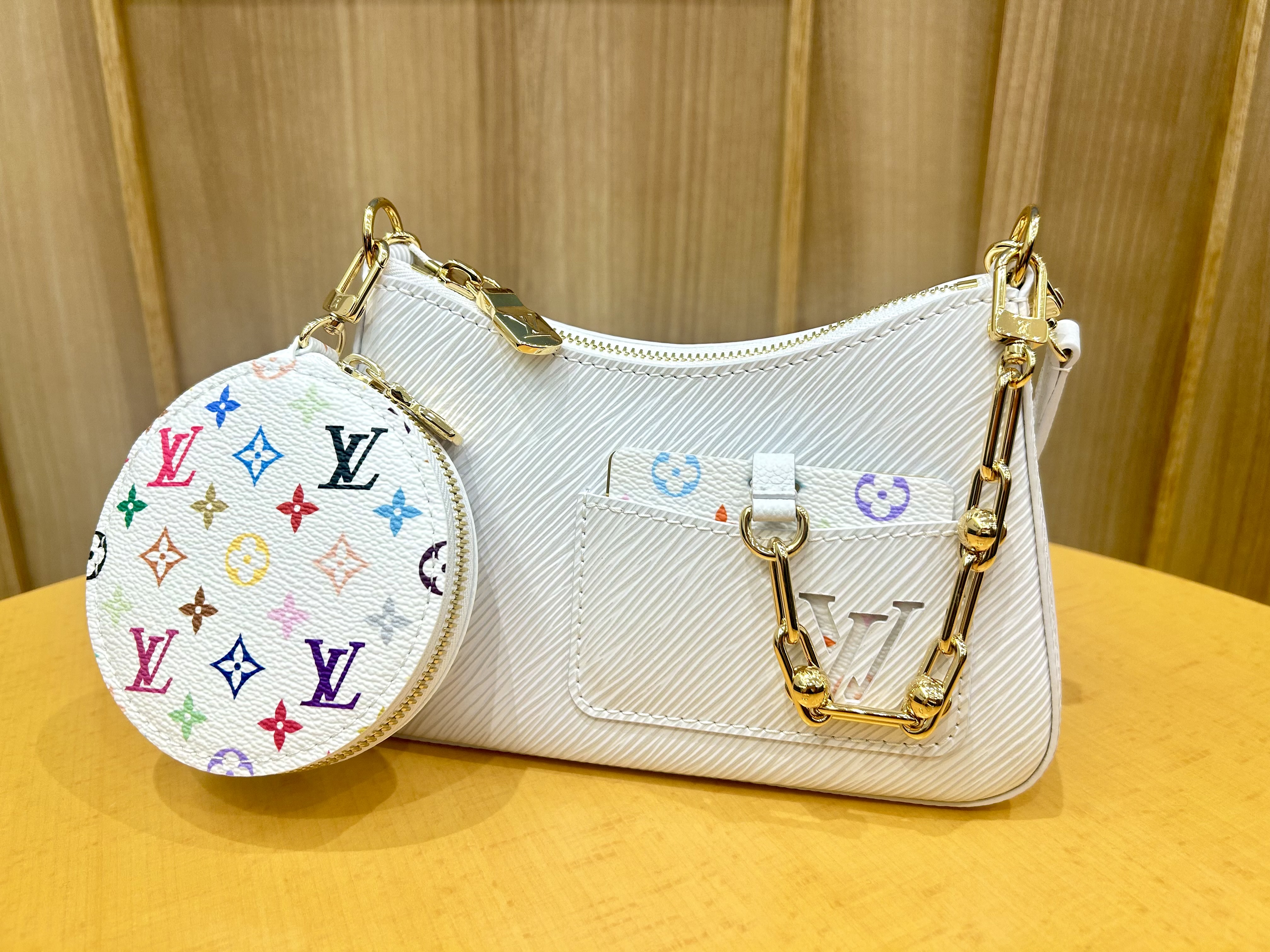 Images KOMEHYO（コメ兵）買取センターイズミヤSC阪和堺