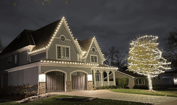 Images Rudy & Co. Holiday Lighting