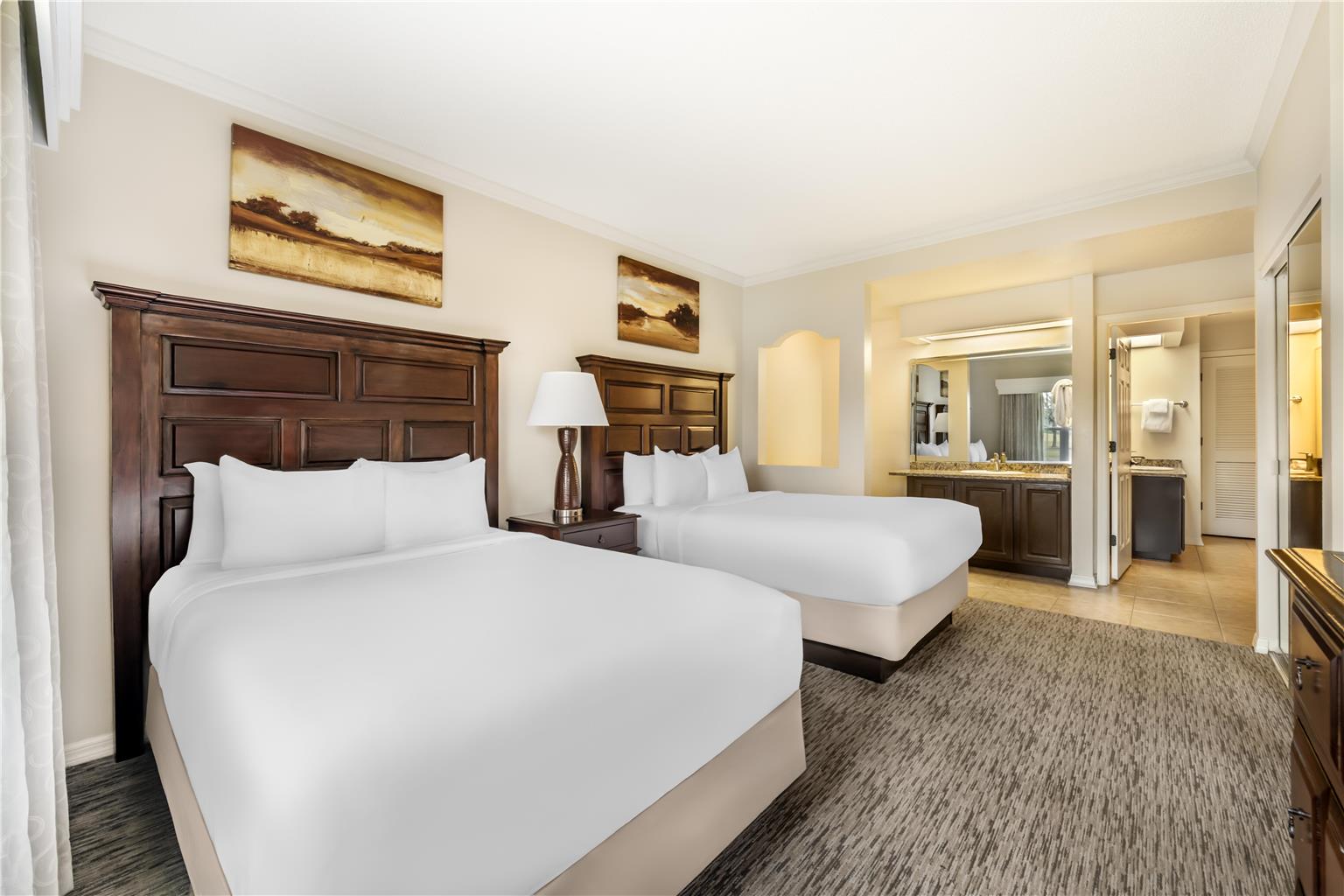 Guest room 