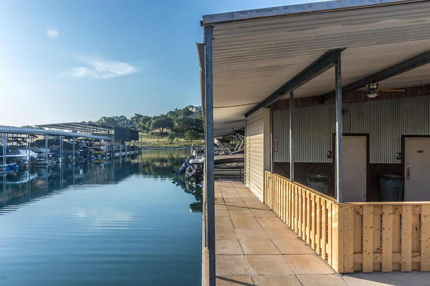 Images Cranes Mill Marina