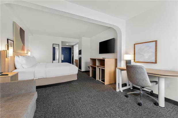 Images Spark by Hilton Biloxi Ocean Springs