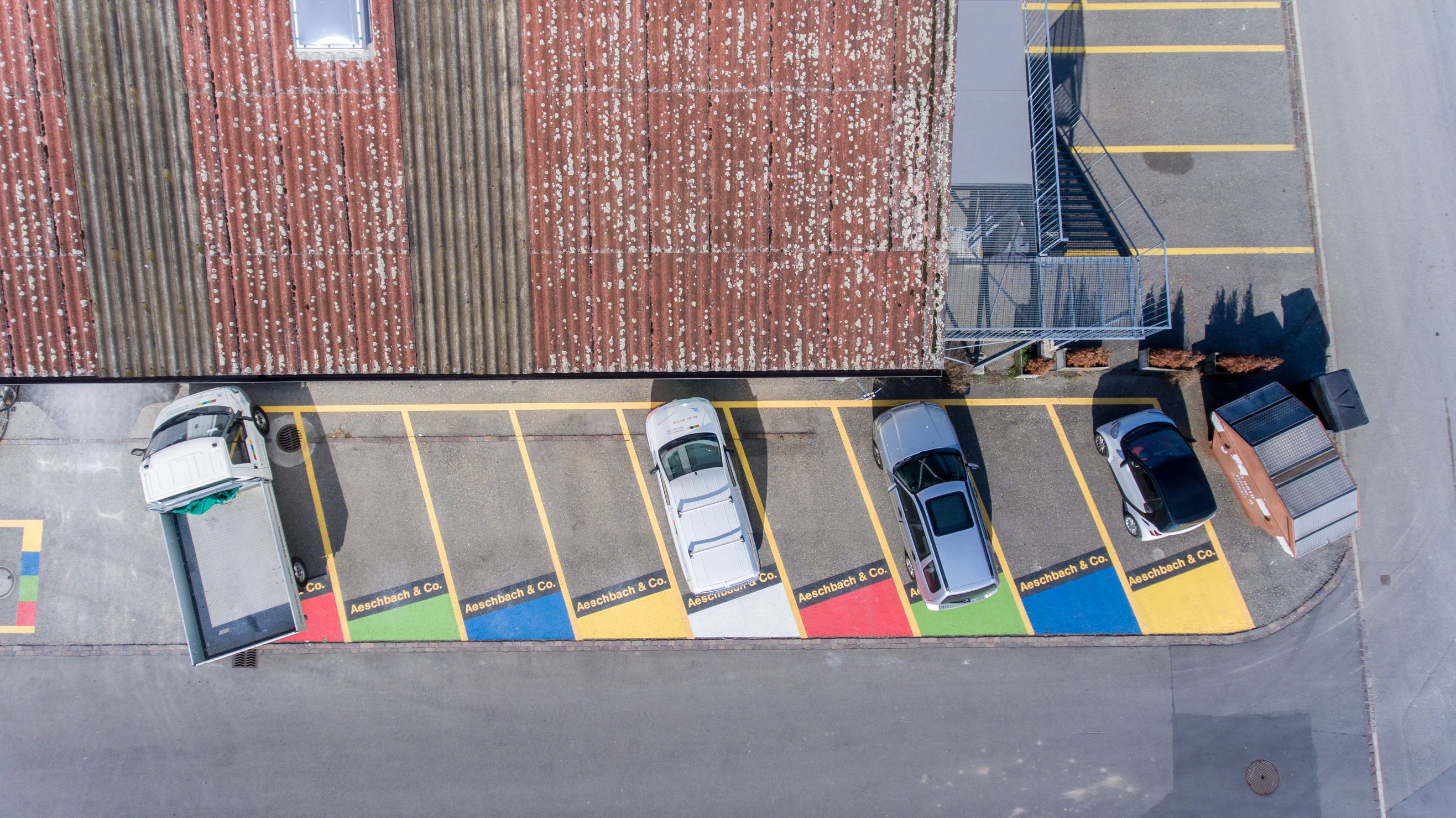 Bilder Aeschbach & Co AG