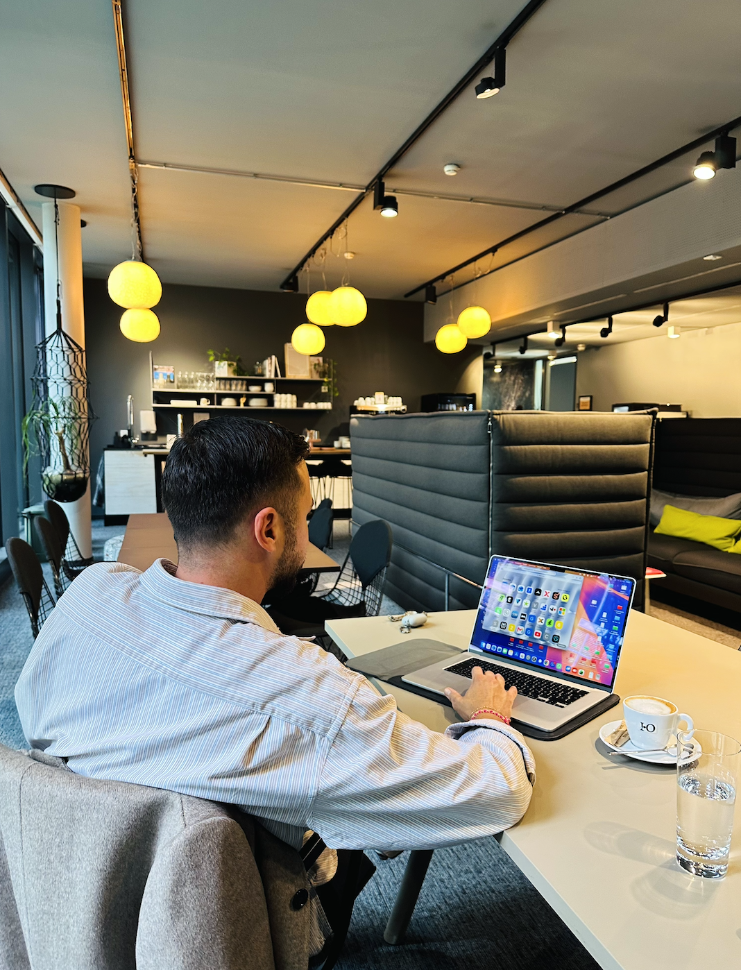 SearchWelt24 | SEO & Google ADS Agentur, Lautenschlagerstraße 23 a in Stuttgart
