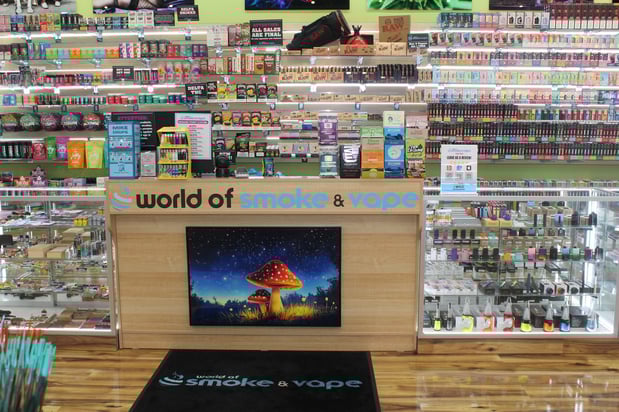 Images World of Smoke & Vape - Lake Park