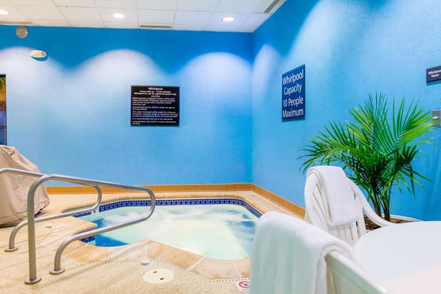 Images Hampton Inn St. Charles St. Peters