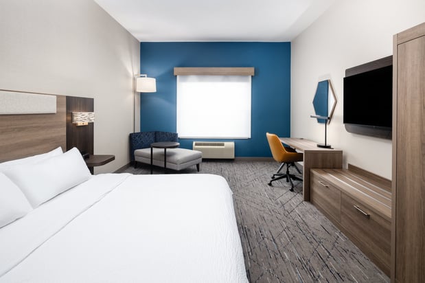 Images Holiday Inn Express & Suites Green Bay East by IHG