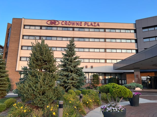 Images Crowne Plaza Lansing by IHG