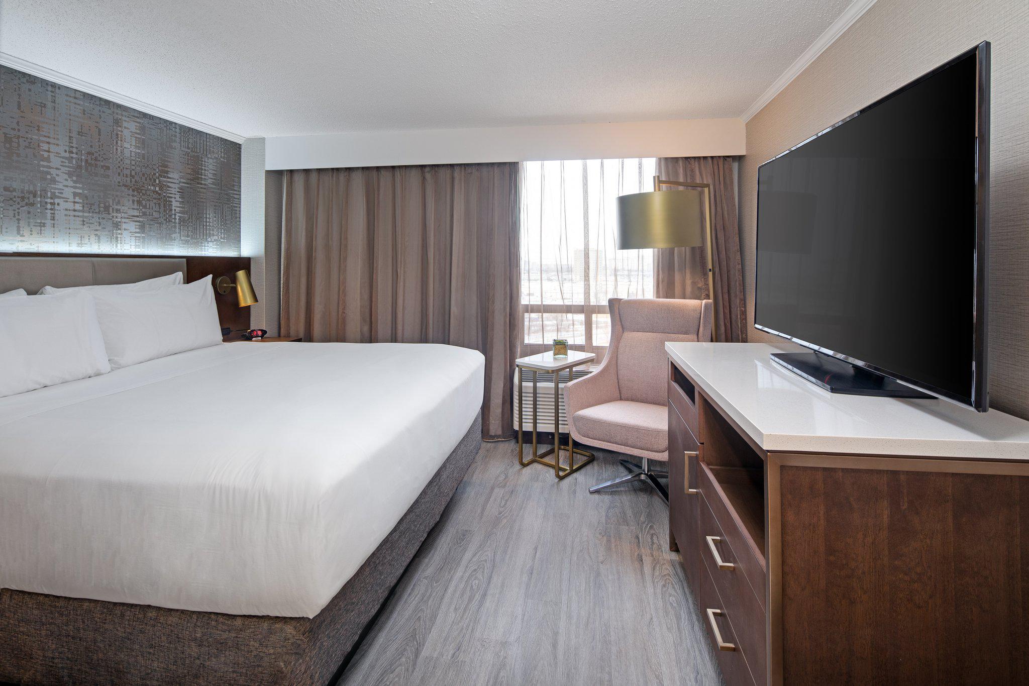 Images Crowne Plaza Toronto Airport, an IHG Hotel