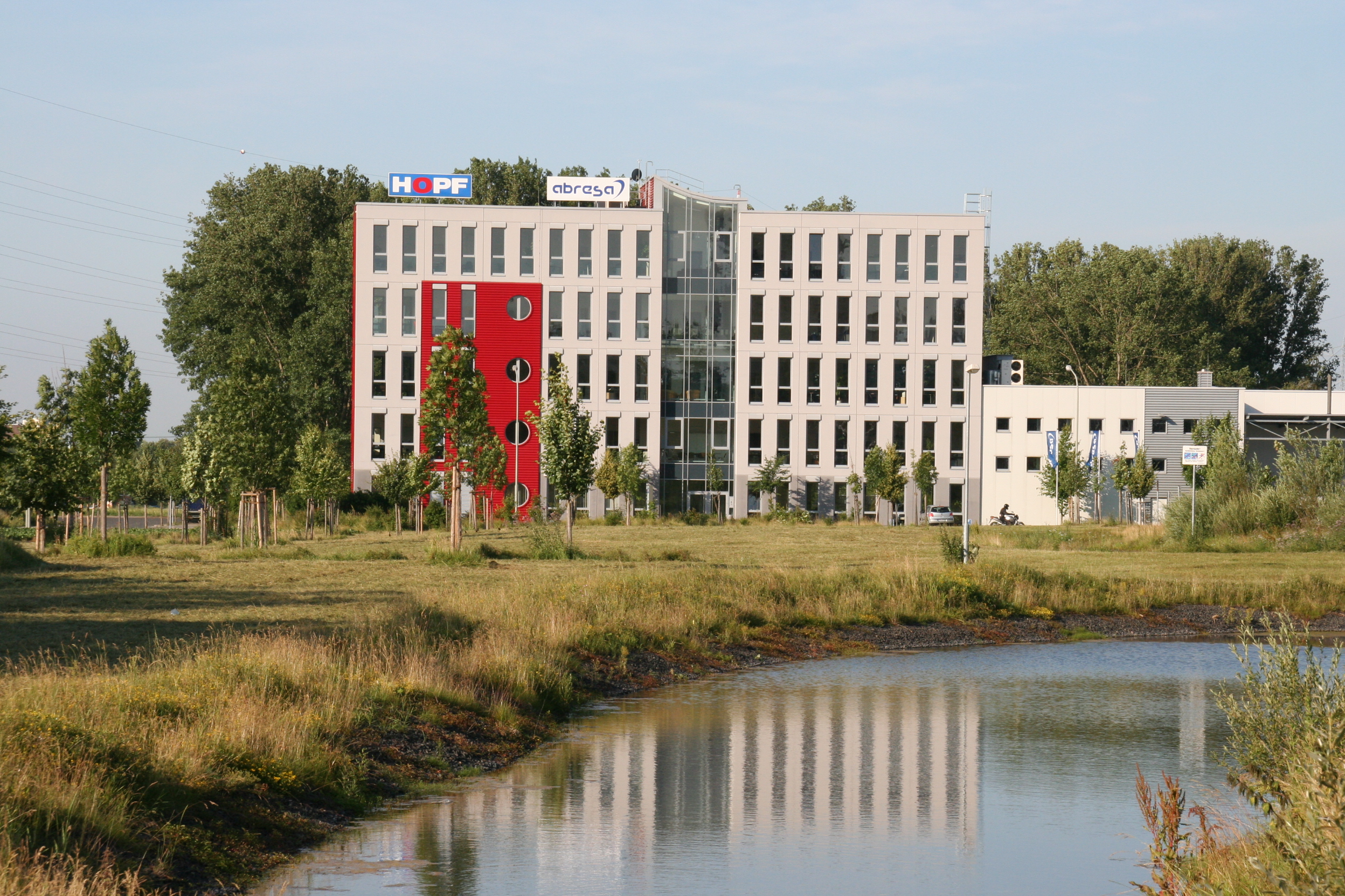 Hopf Vertriebsgesellschaft, Katharina-Paulus-Strasse 8 in Schwalbach