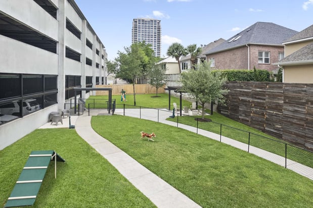 Images Camden Post Oak Apartments